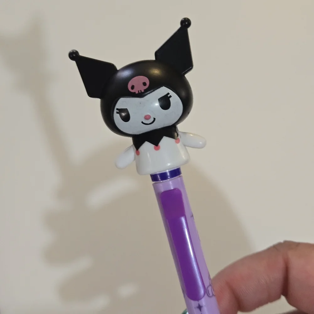 Cute Waving Kuromi Pen and Notepad Set